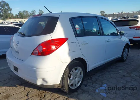 2011 Nissan Versa 1.8S z USA, uszkodzony, nr VIN 3N1BC1CP1BL368968